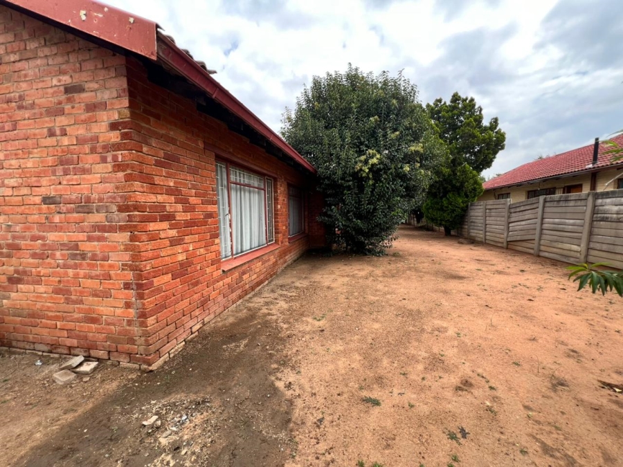 3 Bedroom Property for Sale in Lourierpark Free State